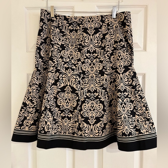 ROBBIE BEE Scroll Print A-Line Skirt - Picture 3 of 4